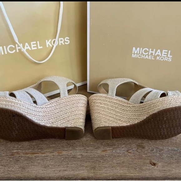 MK Berkeley Canvas Wedge Sandals - Picture 4 of 10